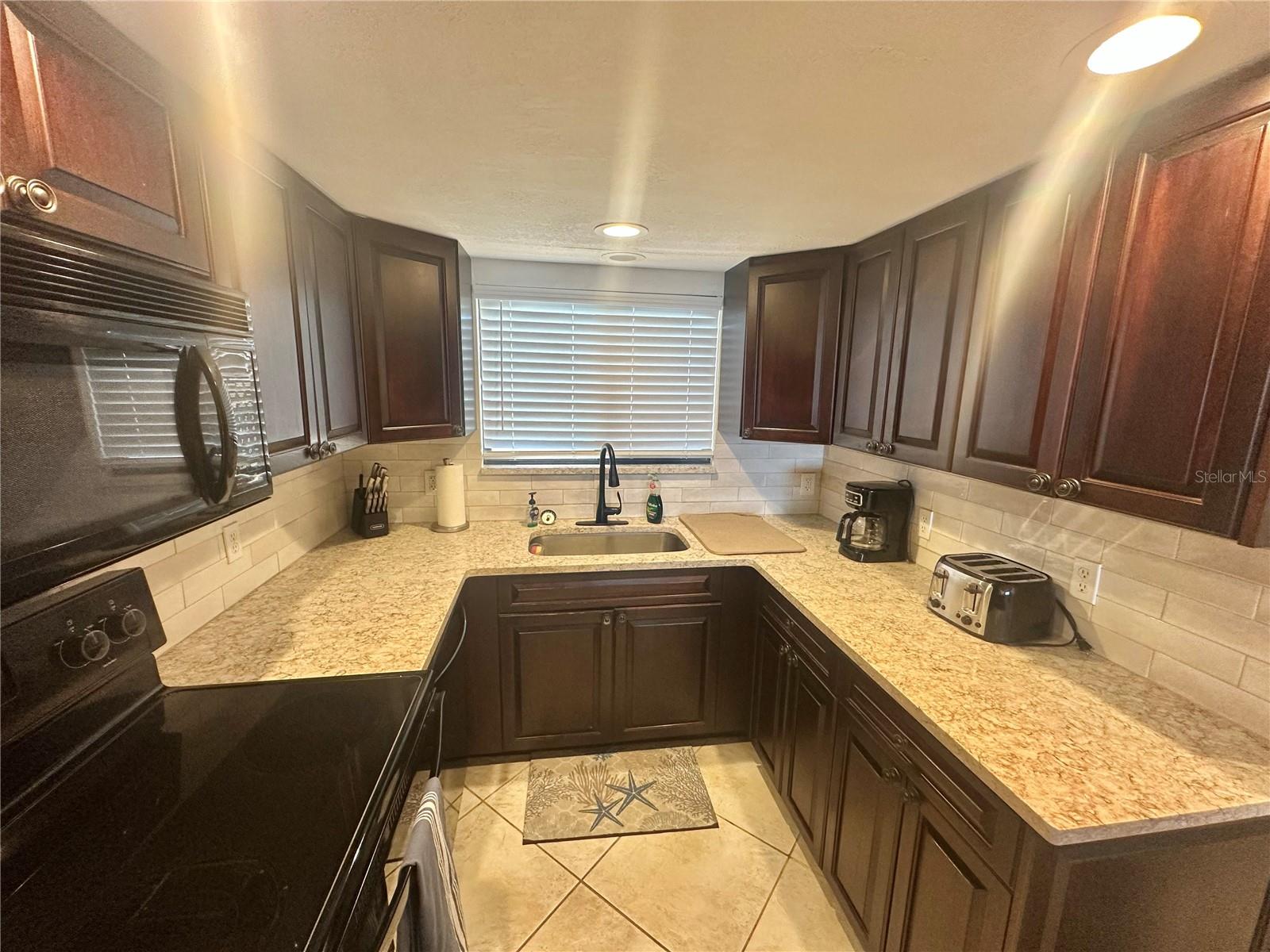 GULF ISLAND BEACH &  TENNIS CLUB II - Residential