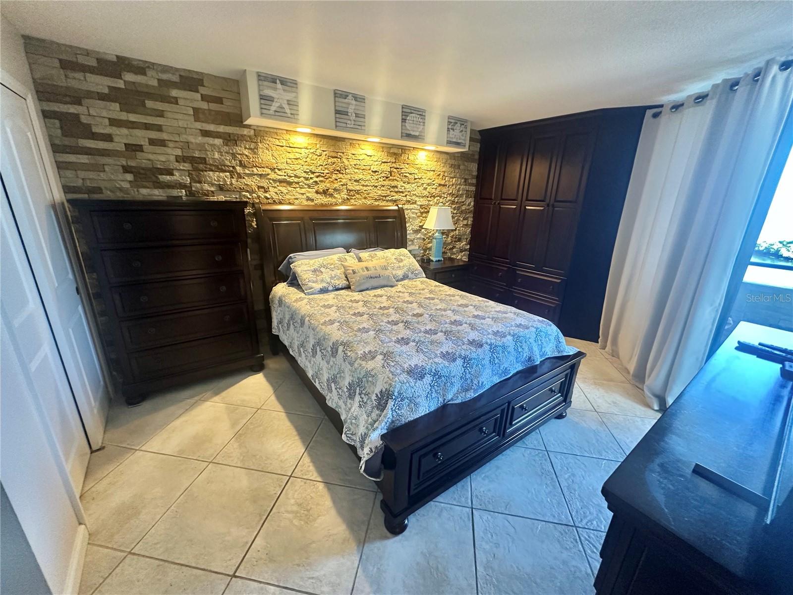 GULF ISLAND BEACH &  TENNIS CLUB II - Residential