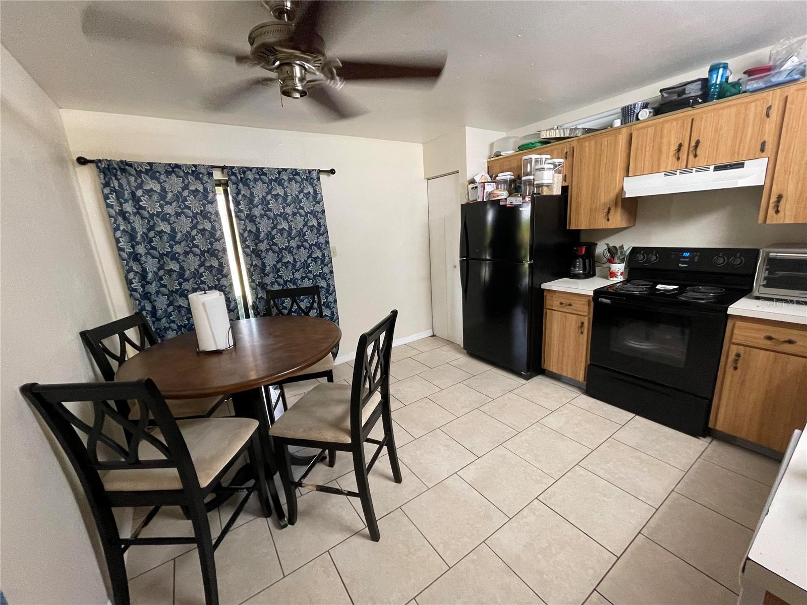 INDIAN LAKE ESTATES - Residential Income