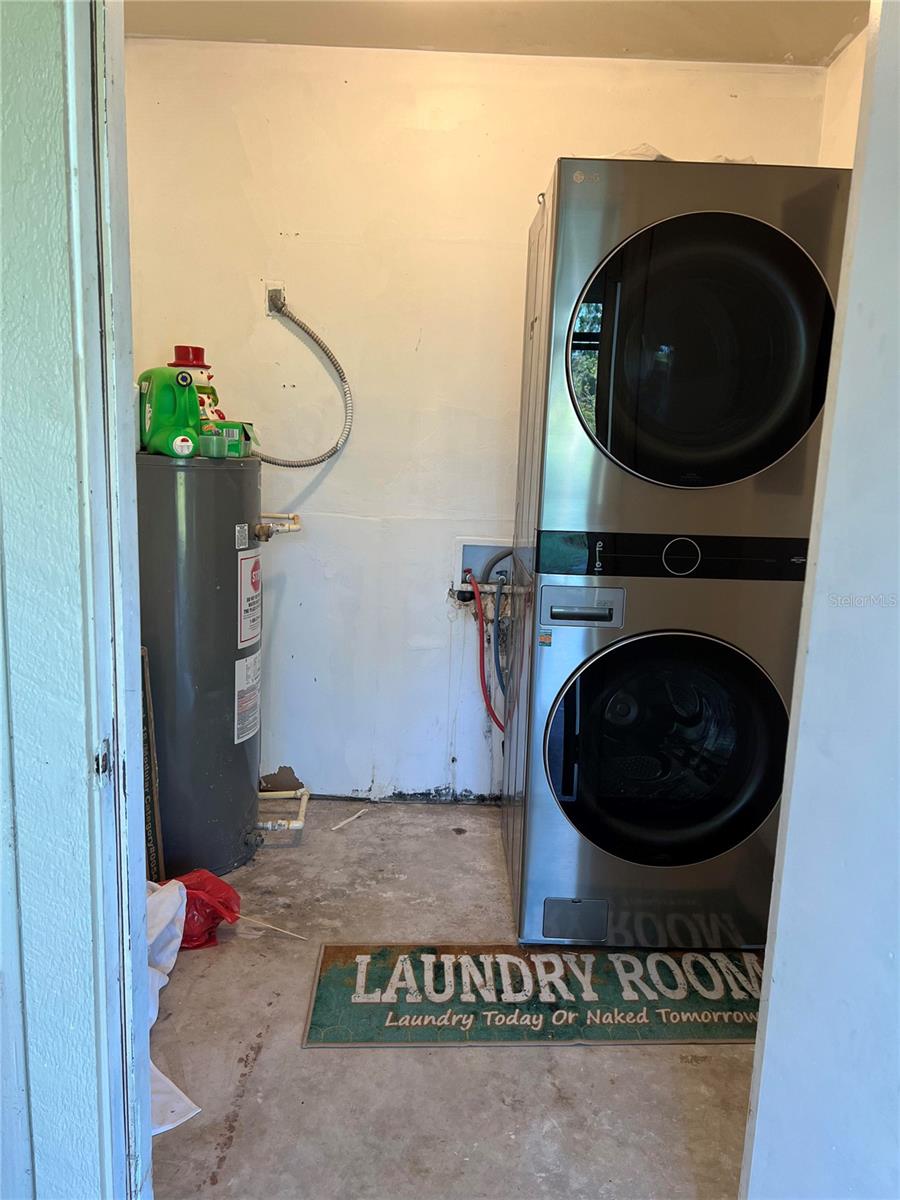 INDIAN LAKE ESTATES - Residential Income