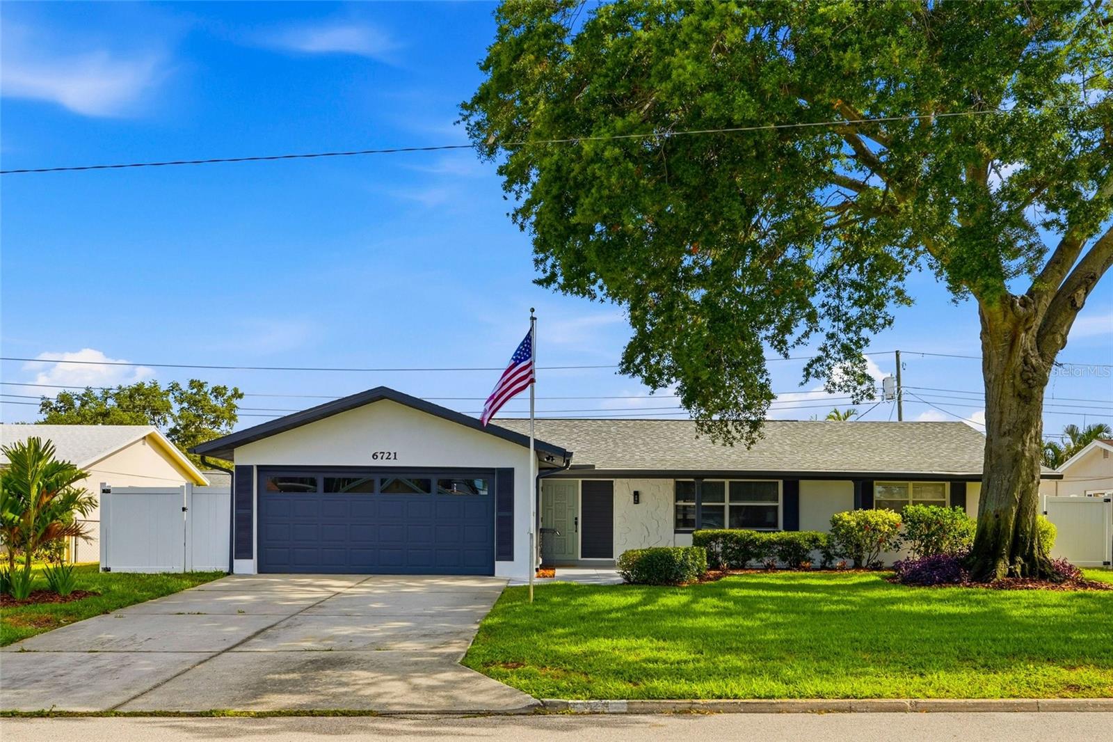 CROSSROADS ESTATES 2ND ADD - Residential