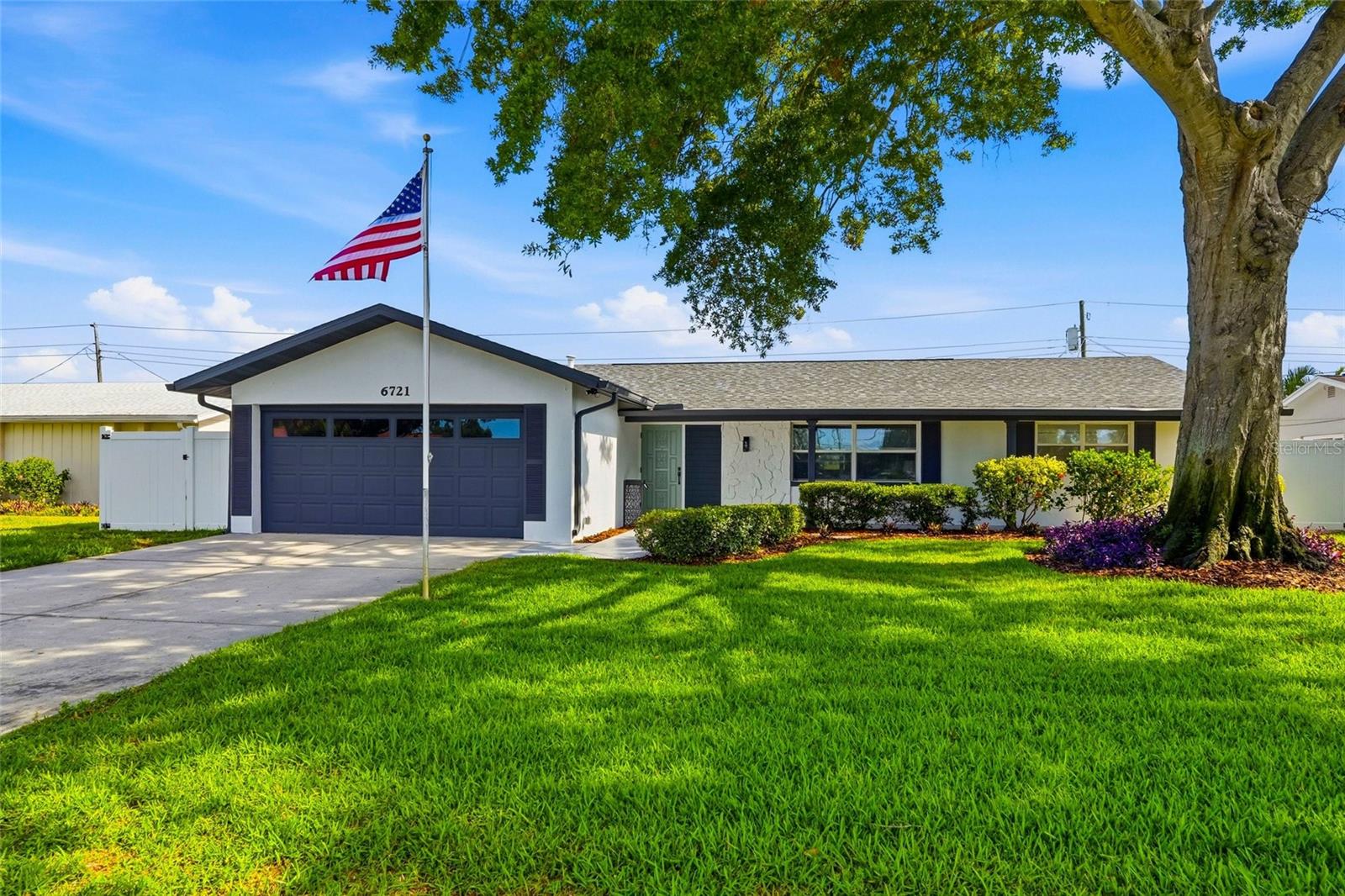 CROSSROADS ESTATES 2ND ADD - Residential