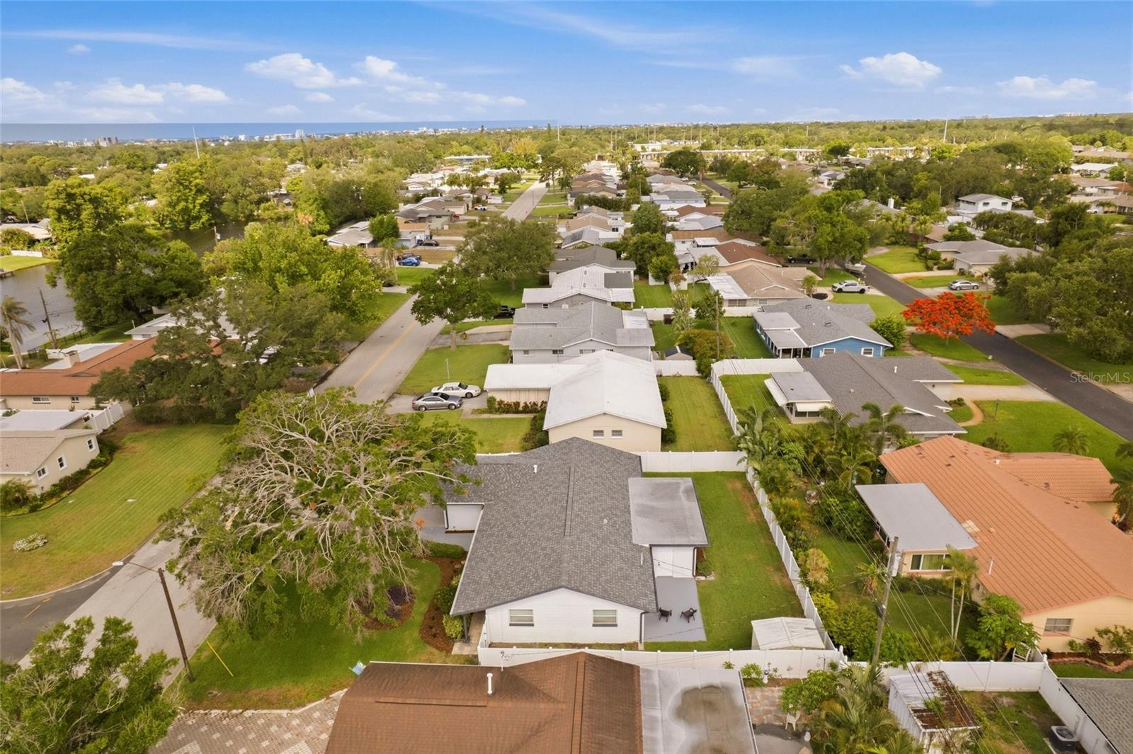 CROSSROADS ESTATES 2ND ADD - Residential