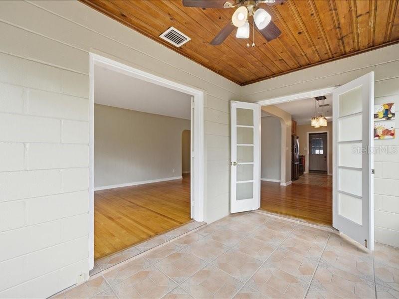 SOUTH SHORE PARK - Residential