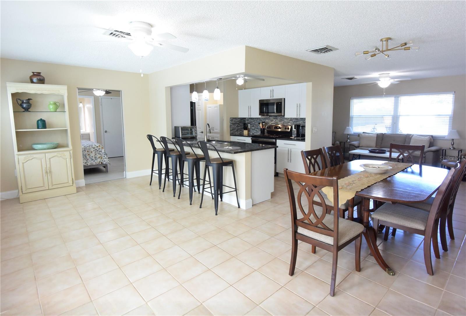 SOUTH VENICE - Residential Lease