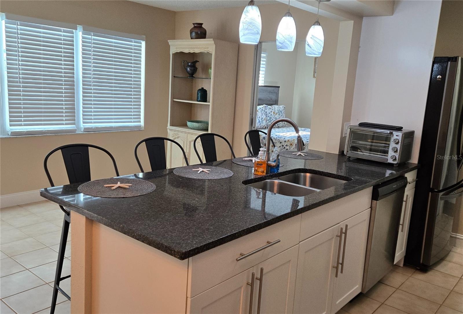 SOUTH VENICE - Residential Lease