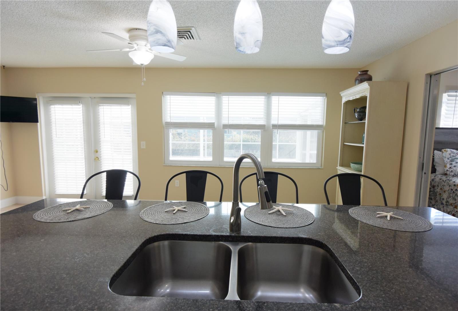 SOUTH VENICE - Residential Lease