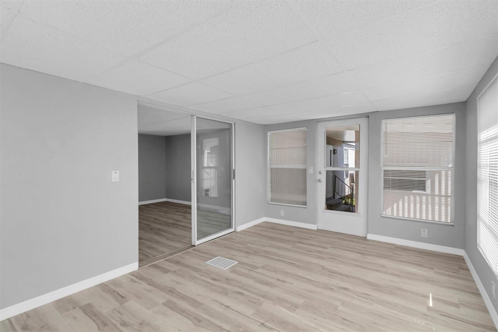 SIGNAL COVE 03 - Residential