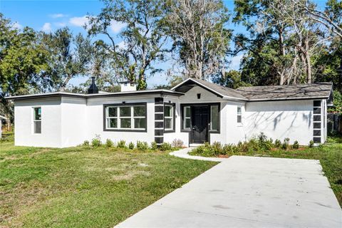 A home in APOPKA