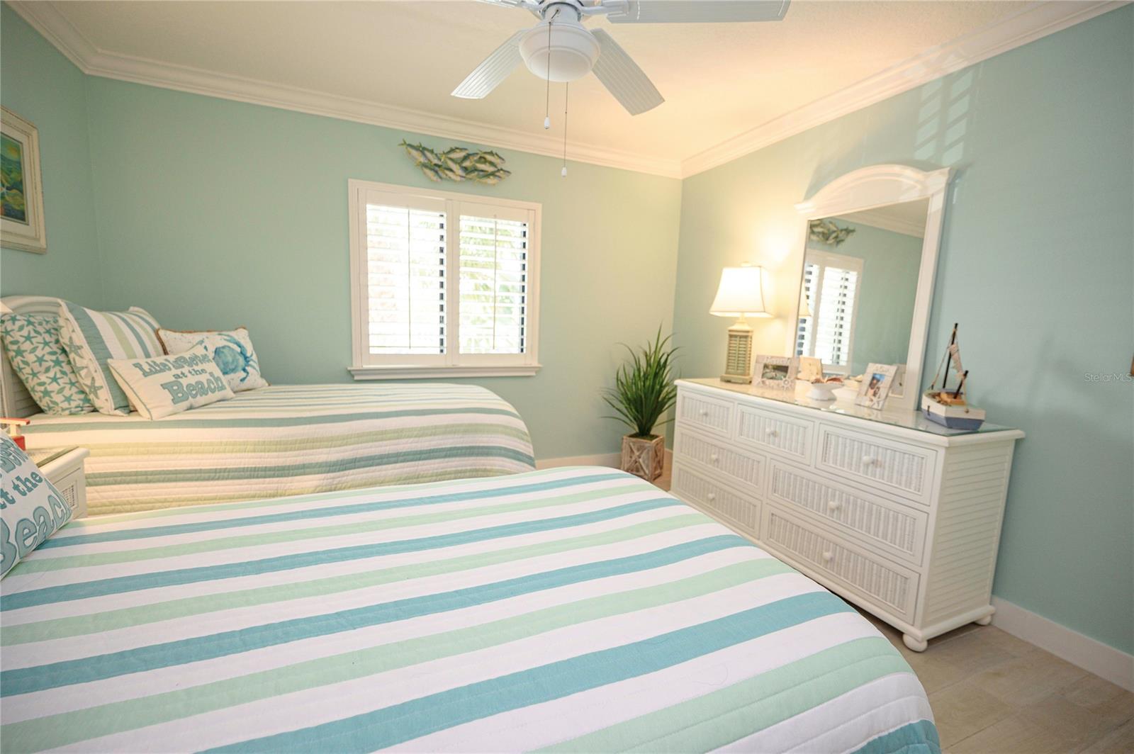 Pelican - Residential