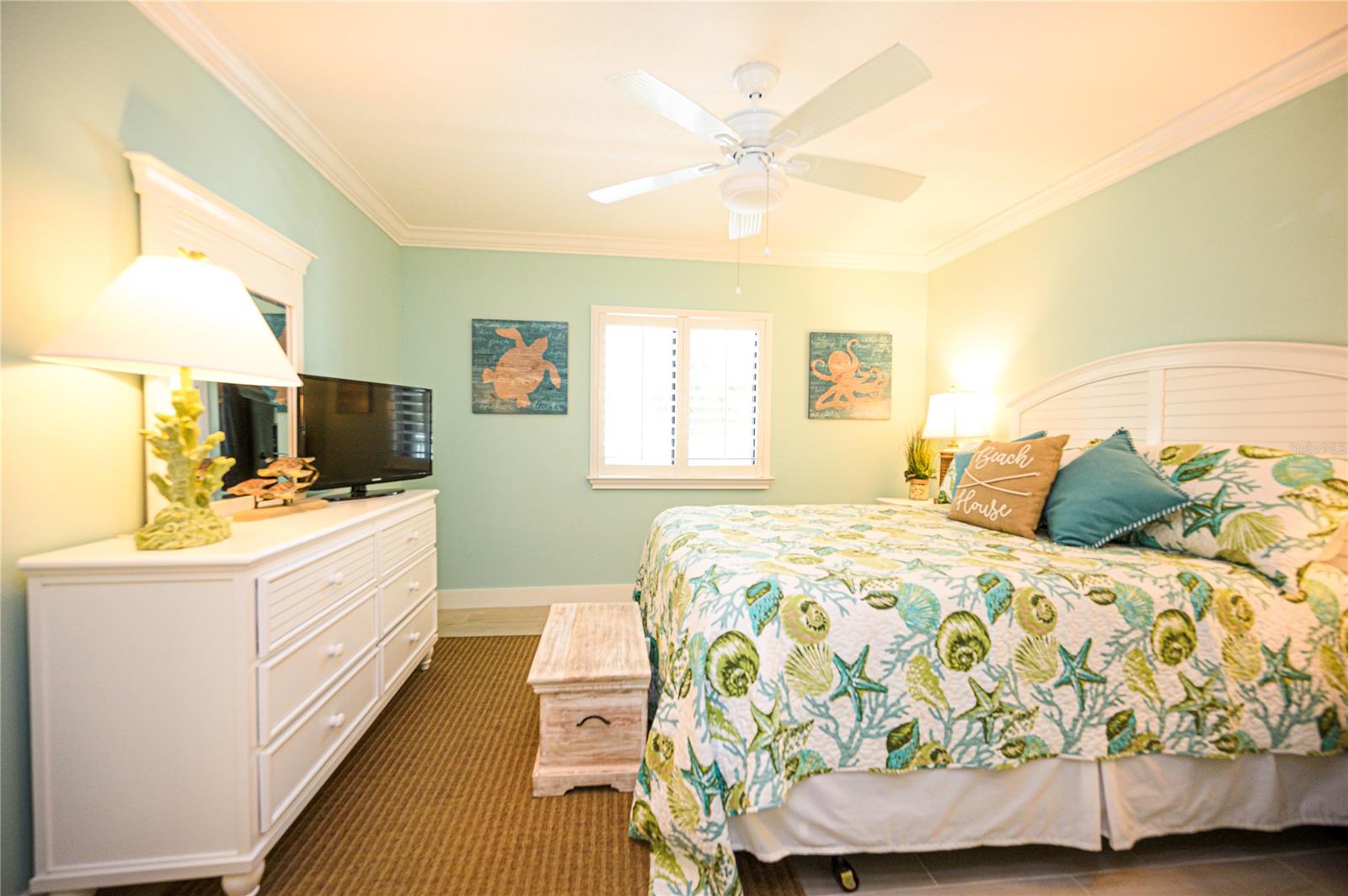 Pelican - Residential