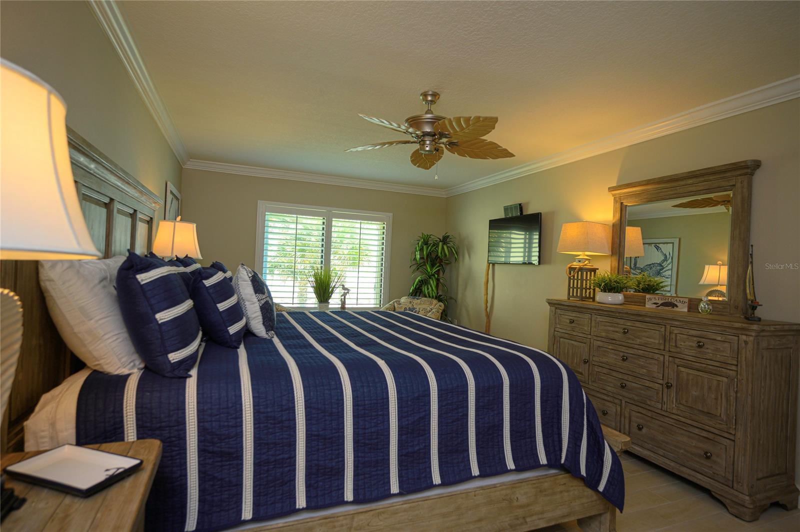 Pelican - Residential