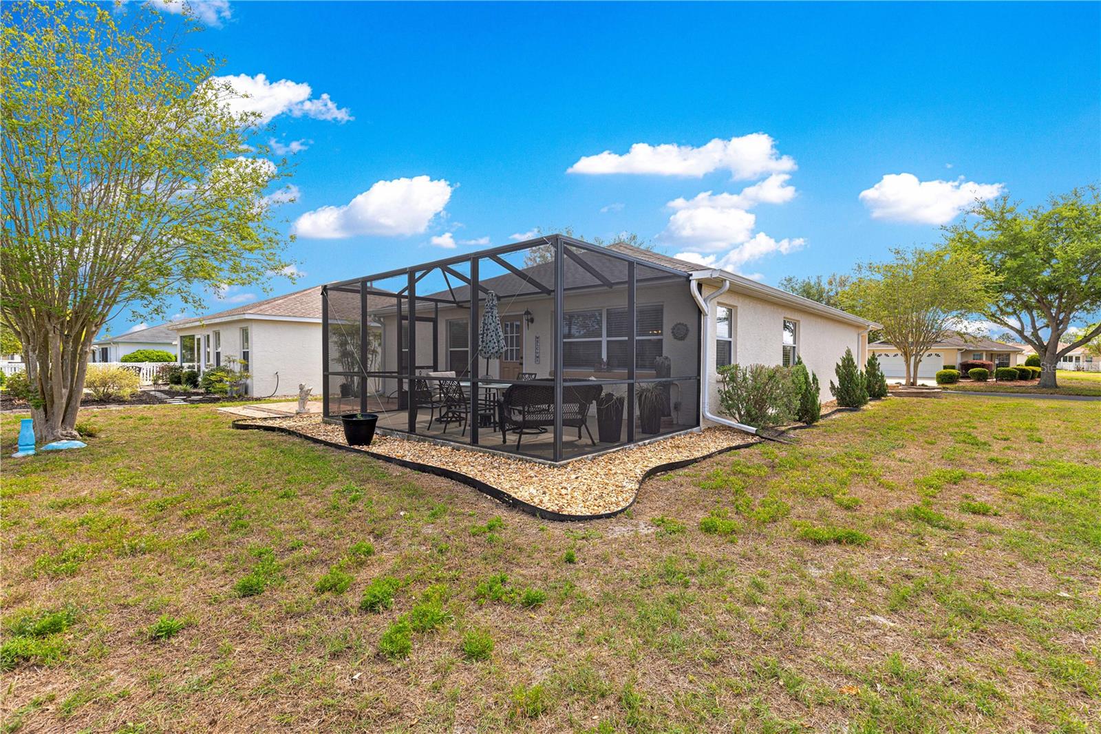 ON TOP OF THE WORLD - Residential