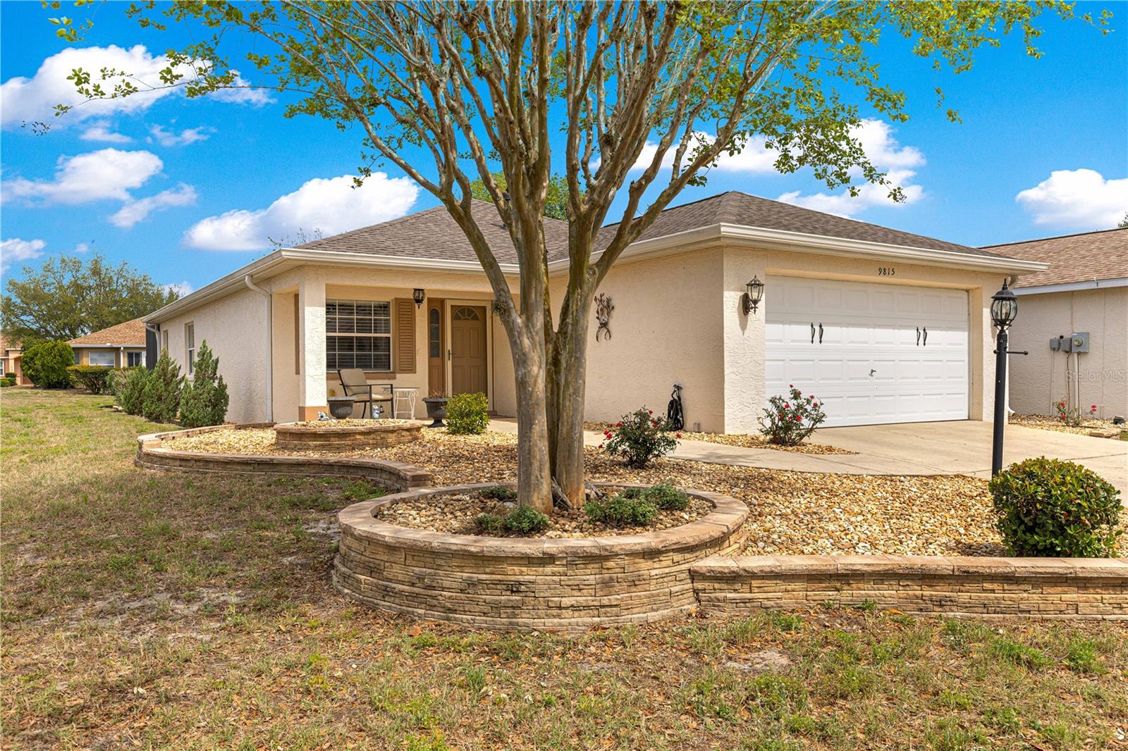 ON TOP OF THE WORLD - Residential