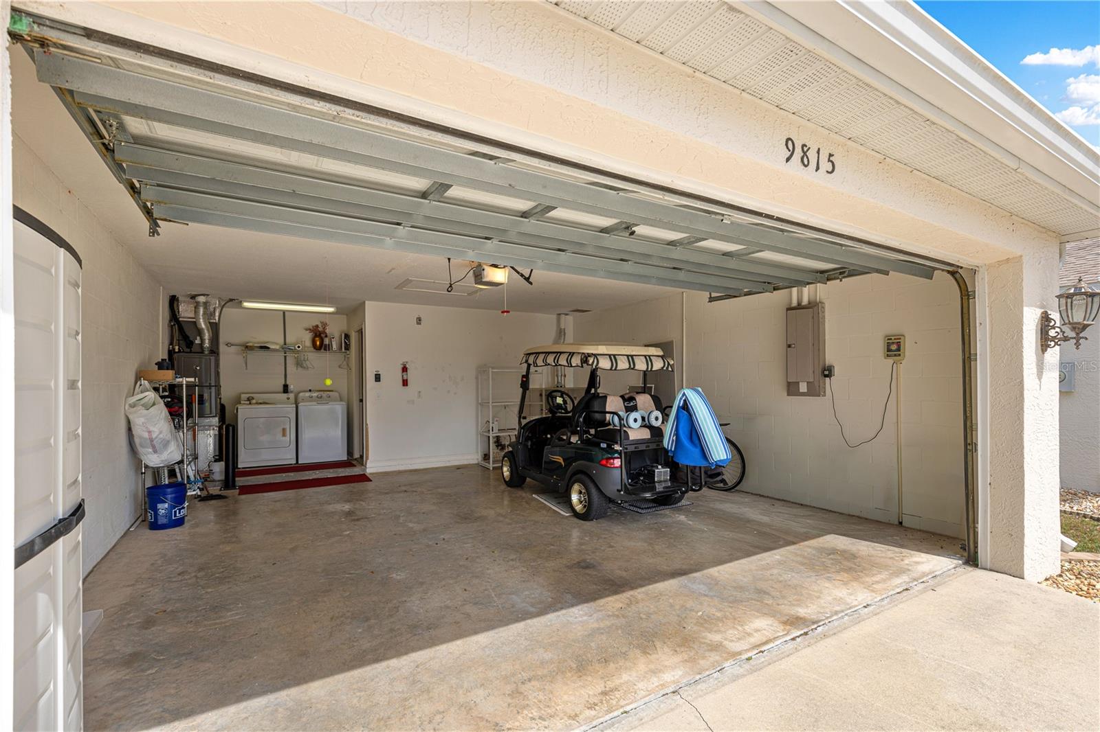 ON TOP OF THE WORLD - Residential