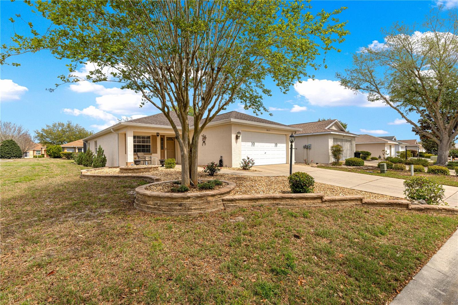 ON TOP OF THE WORLD - Residential