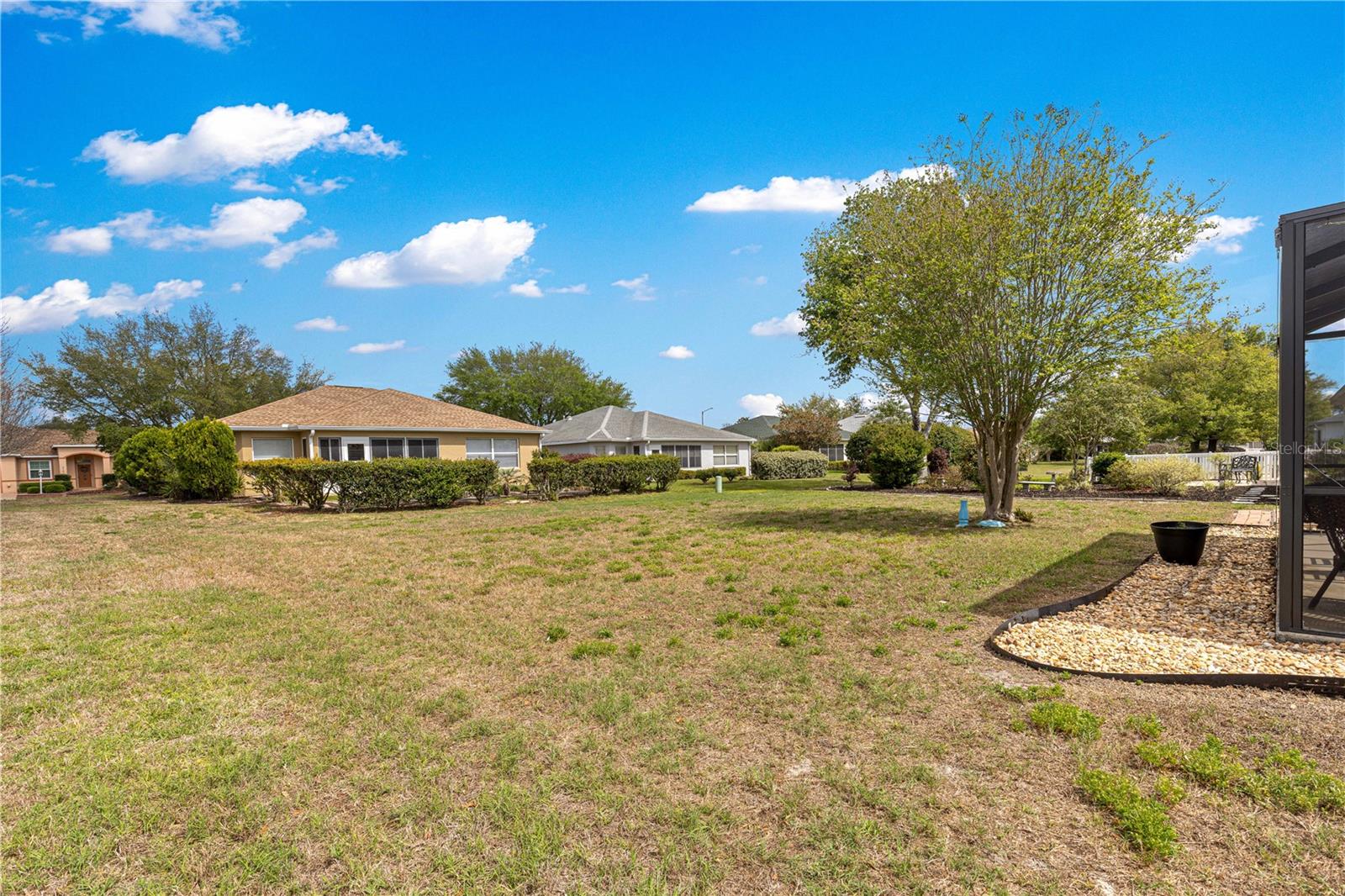 ON TOP OF THE WORLD - Residential