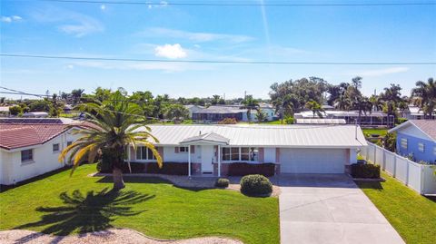 A home in PORT CHARLOTTE