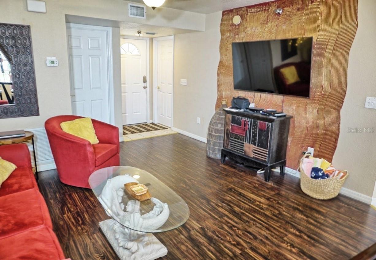 2077 WETLAND POINT 1103