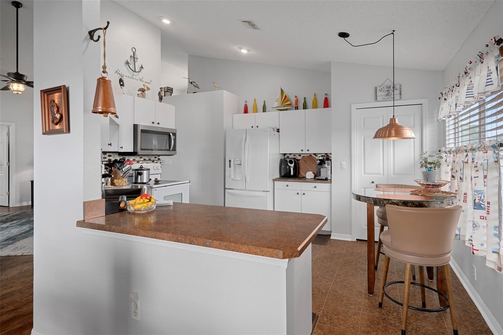 ANCLOTE RIVER HEIGHTS - Residential