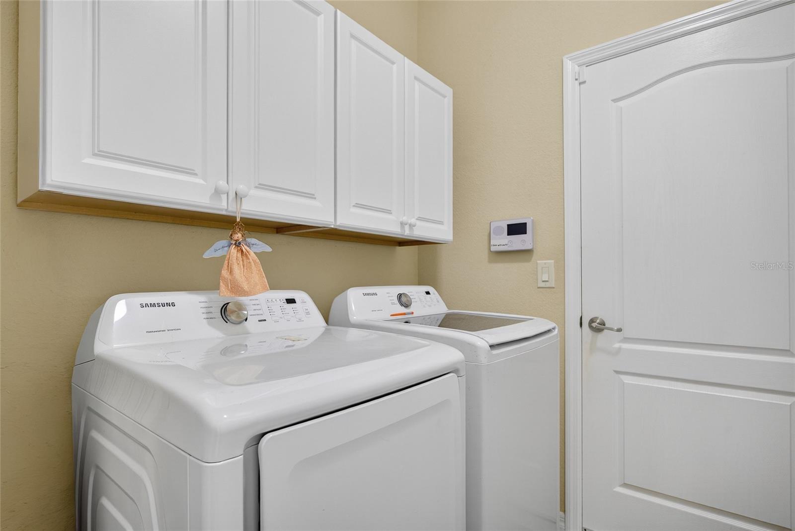 PROMENADE WEST/FORUM PH 2 - Residential