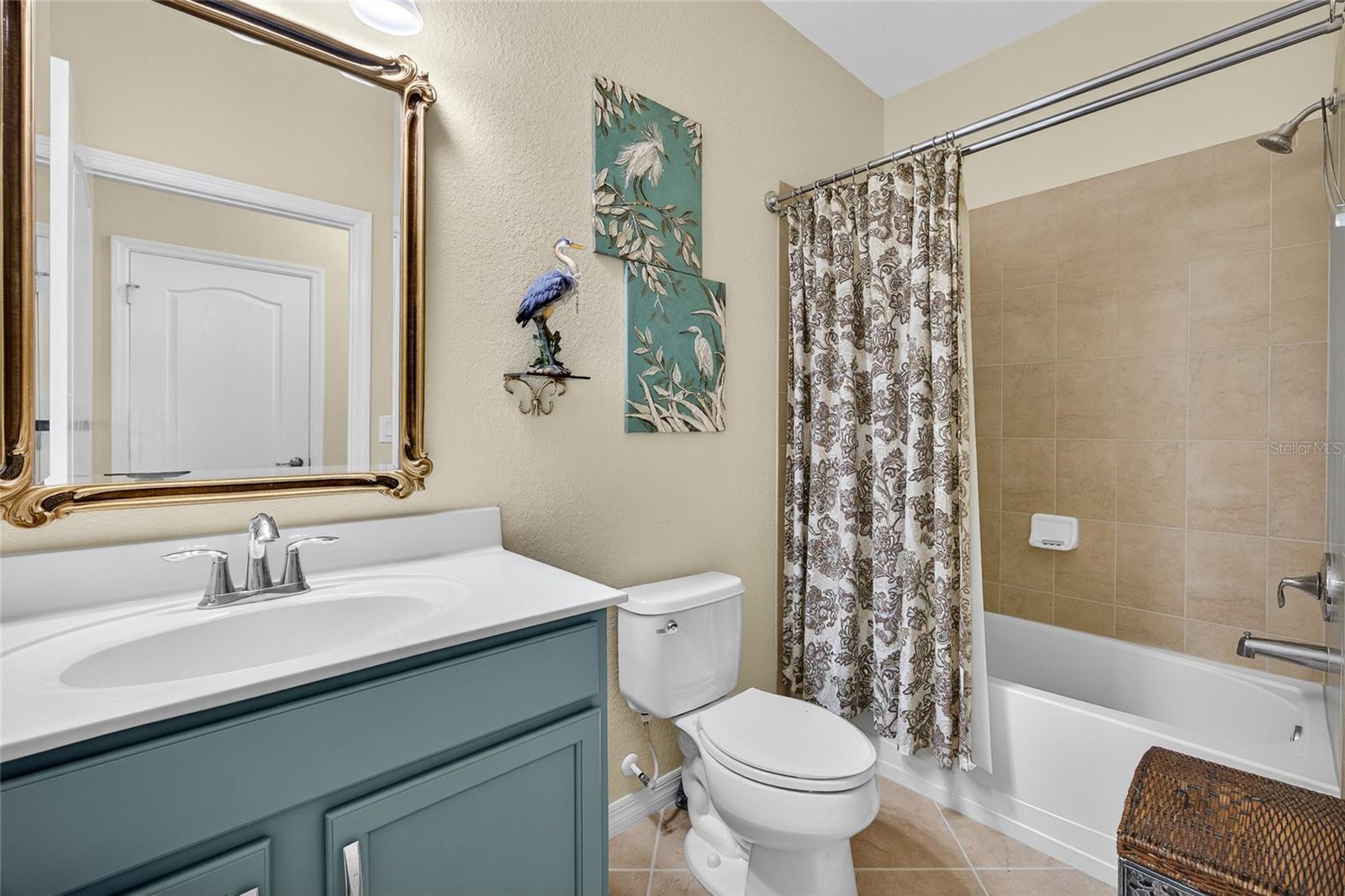 PROMENADE WEST/FORUM PH 2 - Residential