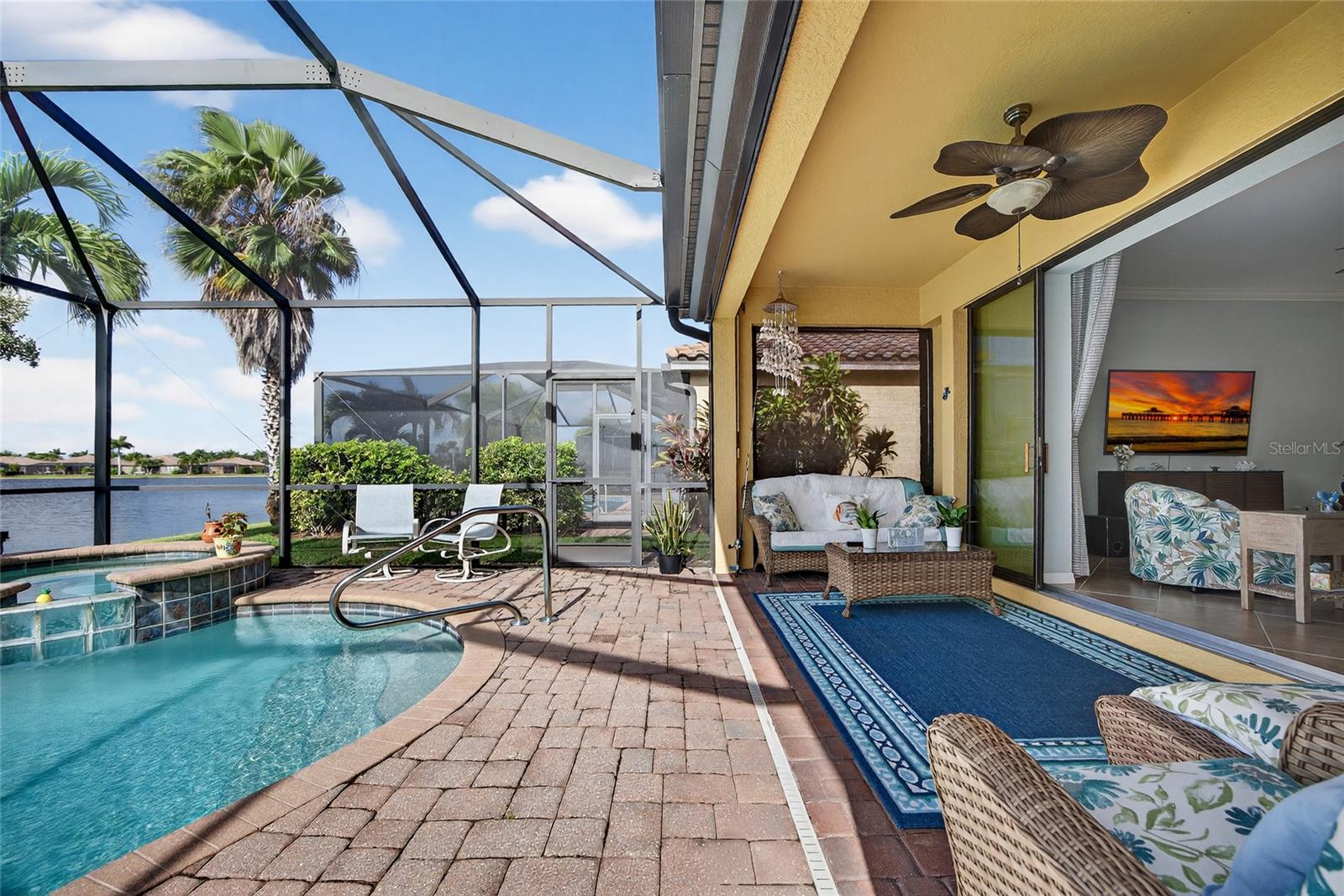 PROMENADE WEST/FORUM PH 2 - Residential