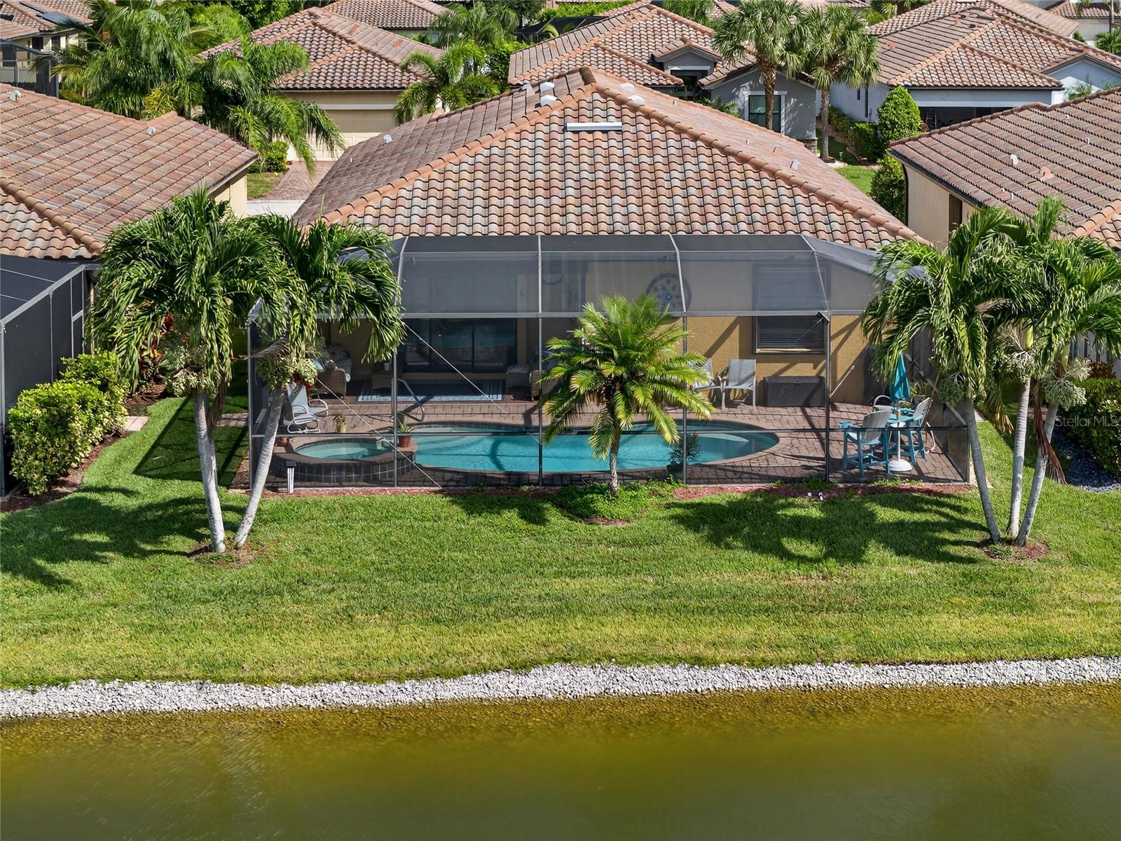 PROMENADE WEST/FORUM PH 2 - Residential