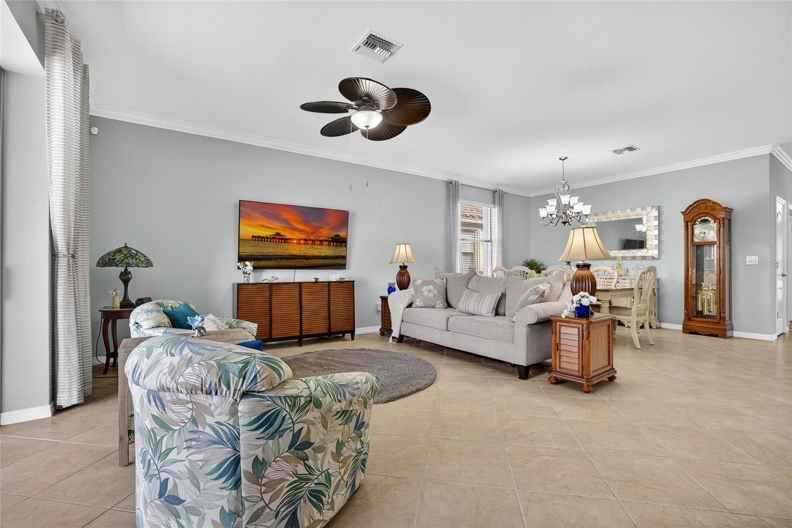 PROMENADE WEST/FORUM PH 2 - Residential