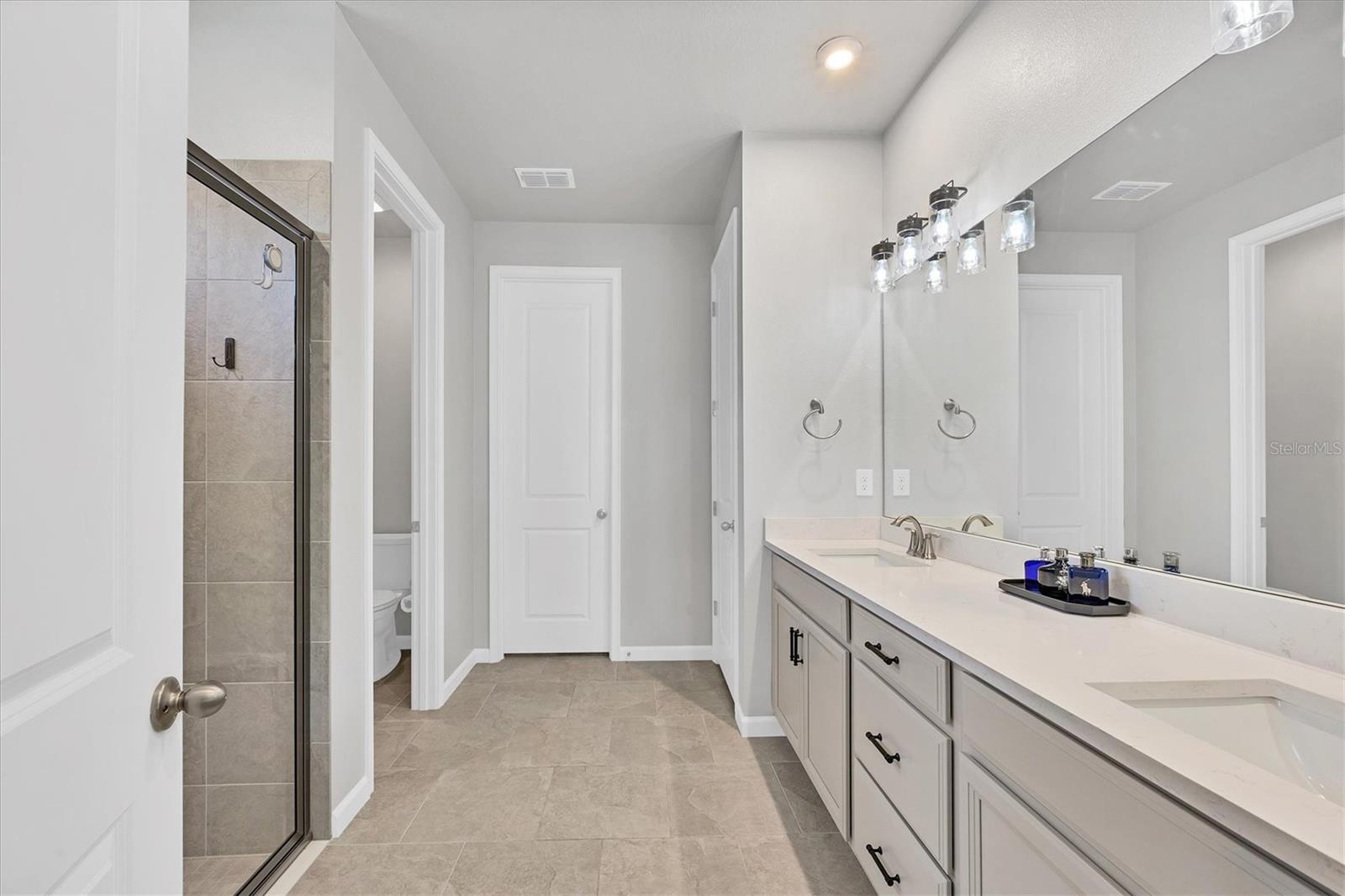 RENAISSANCE/WEST VLGS PH 2B & - Residential