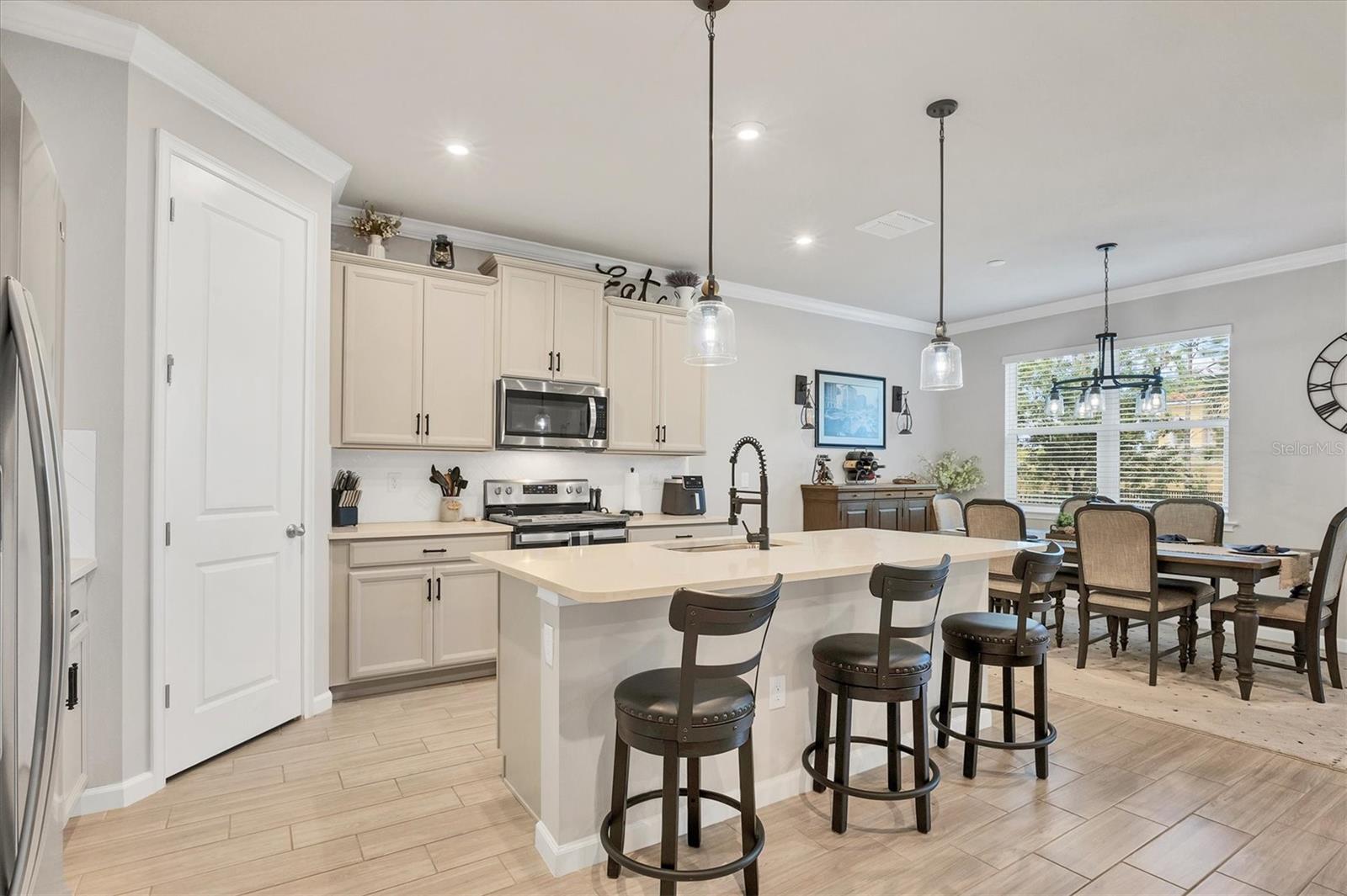 RENAISSANCE/WEST VLGS PH 2B & - Residential