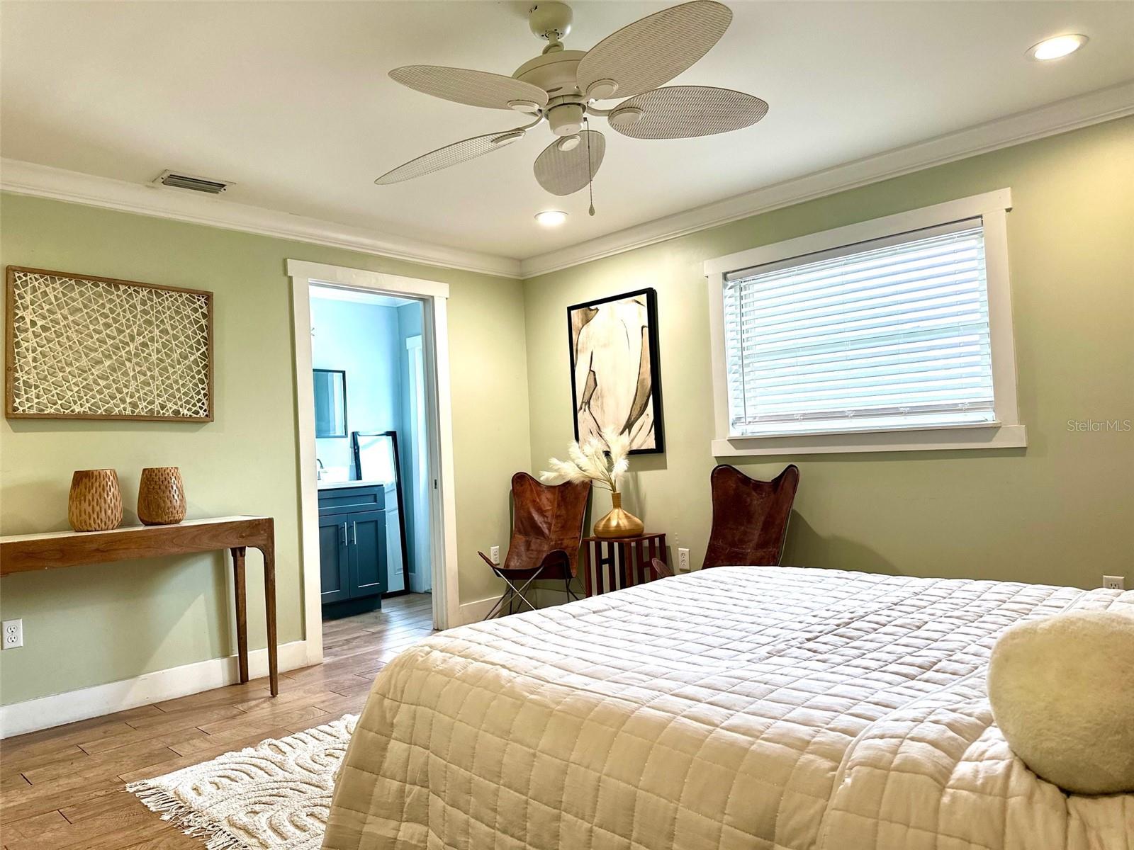 DEL ORO GARDENS - Residential Lease