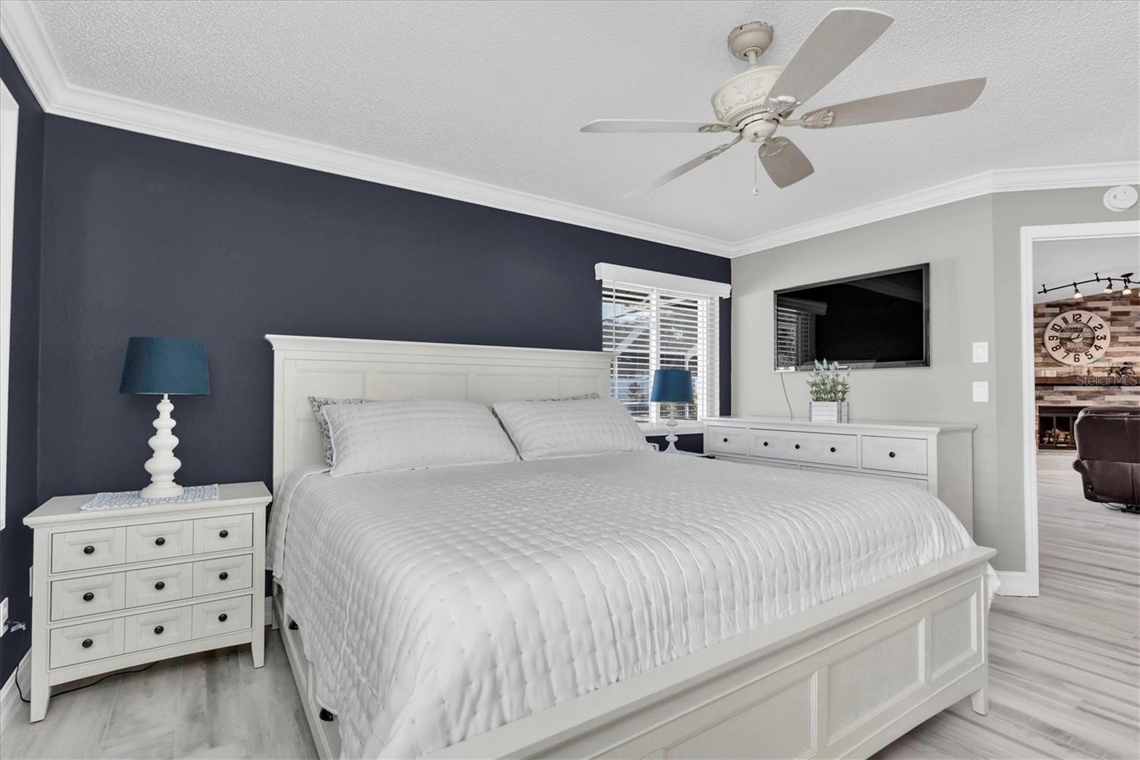 FALCON RIDGE - Residential