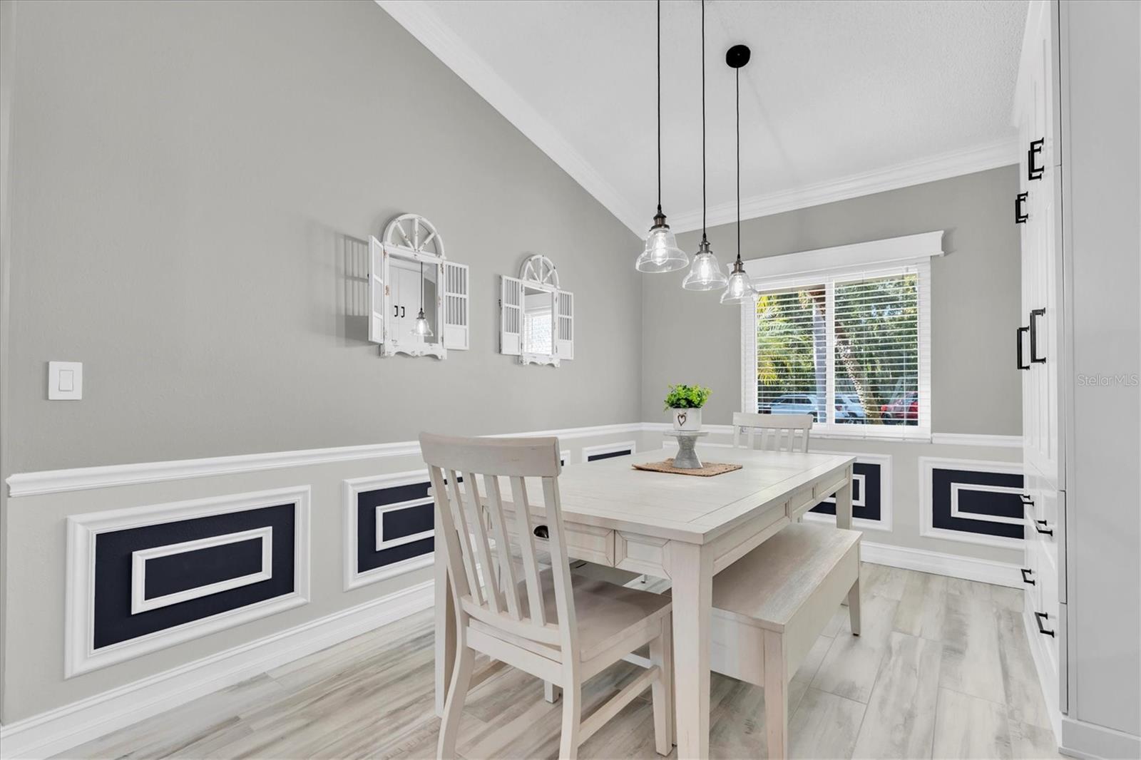 FALCON RIDGE - Residential