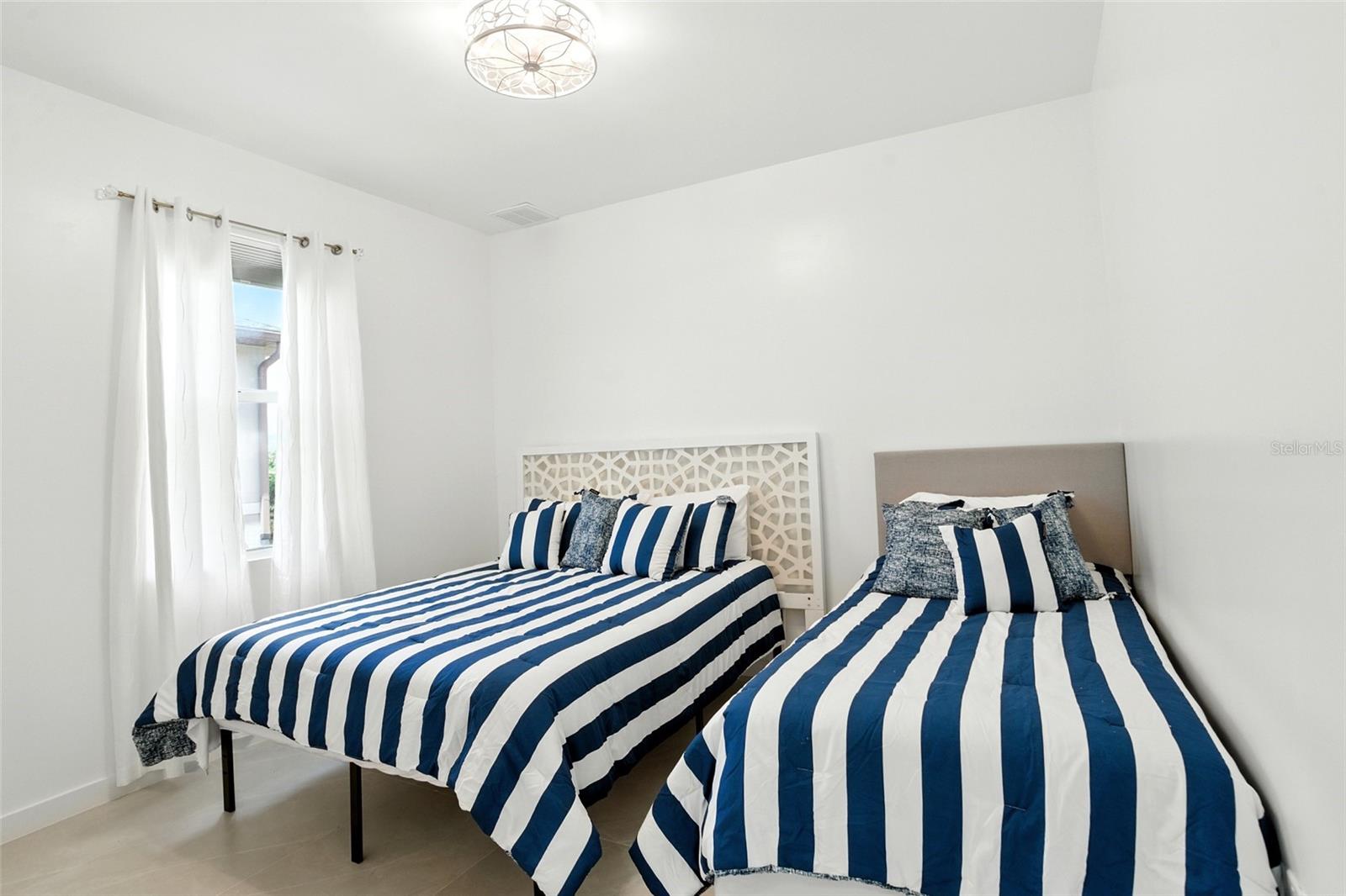 ROTONDA SANDS - Residential