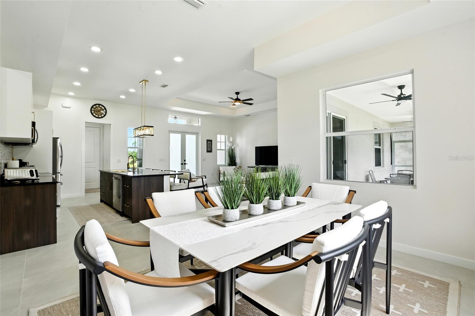 ROTONDA SANDS - Residential