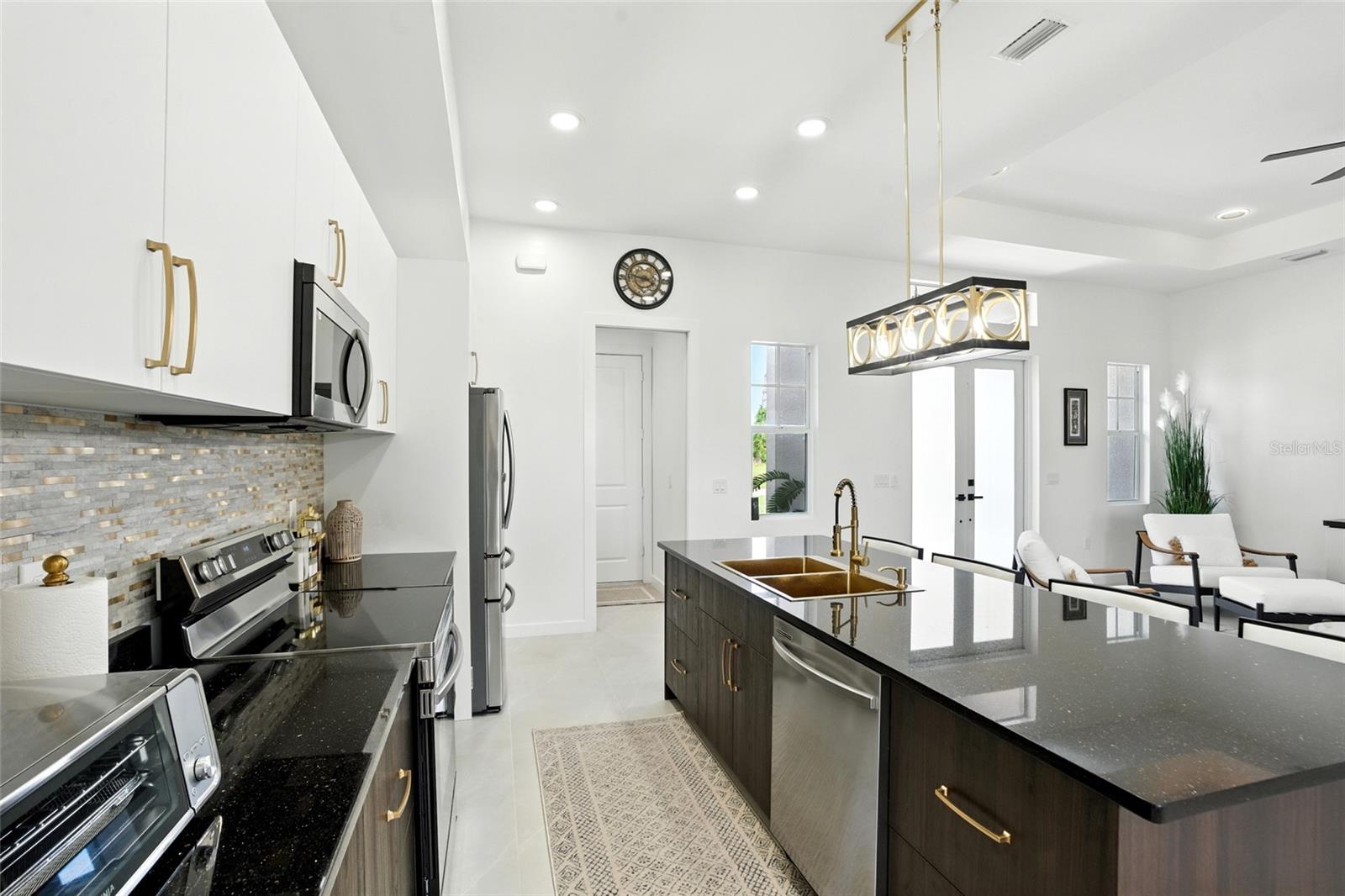 ROTONDA SANDS - Residential