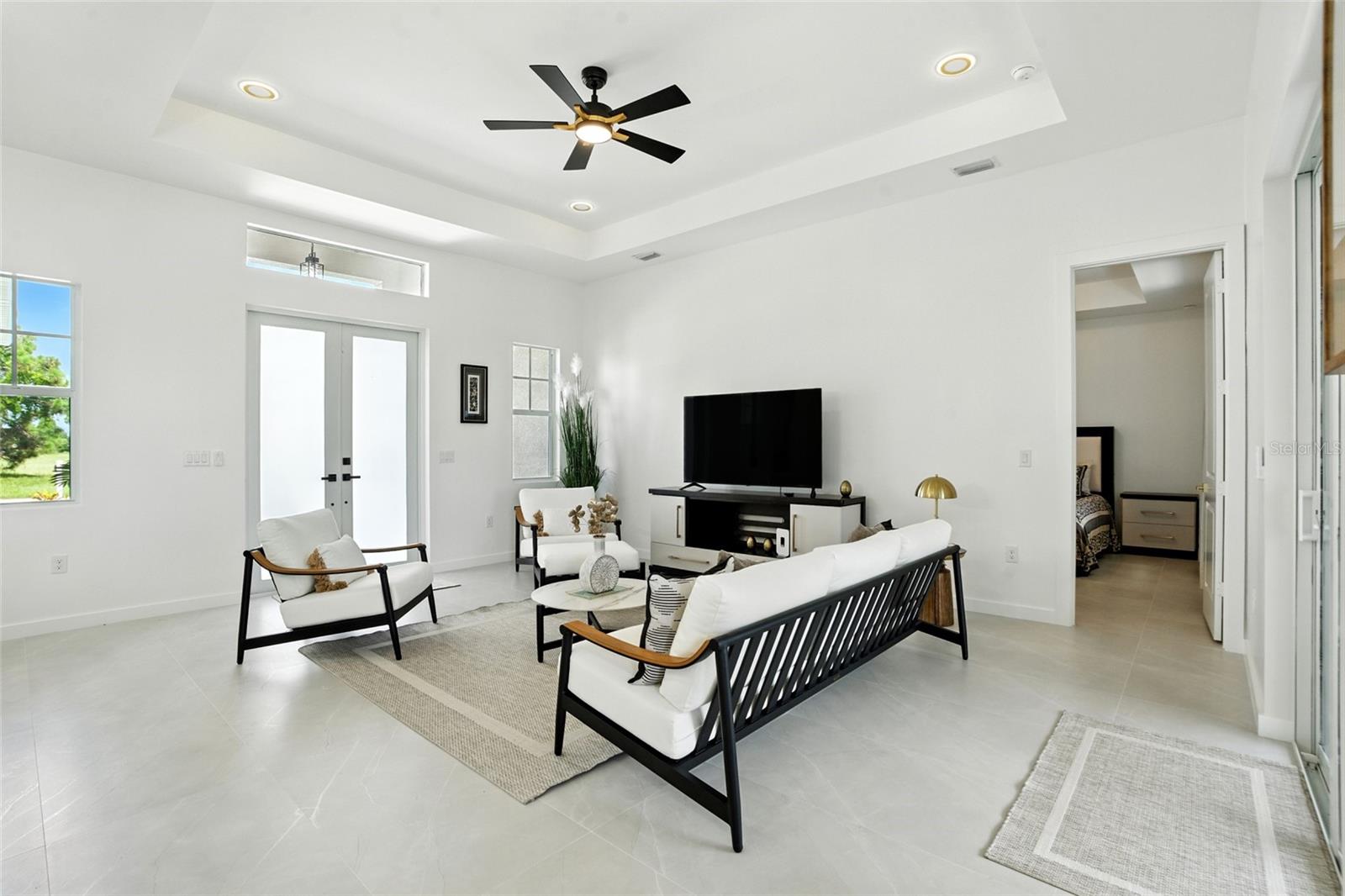 ROTONDA SANDS - Residential