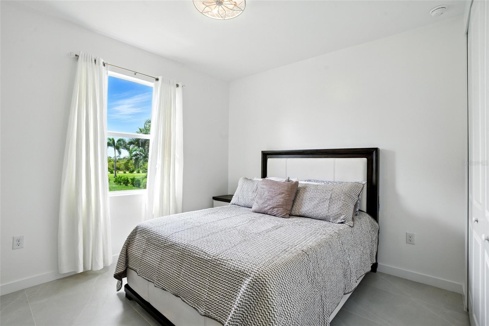 ROTONDA SANDS - Residential