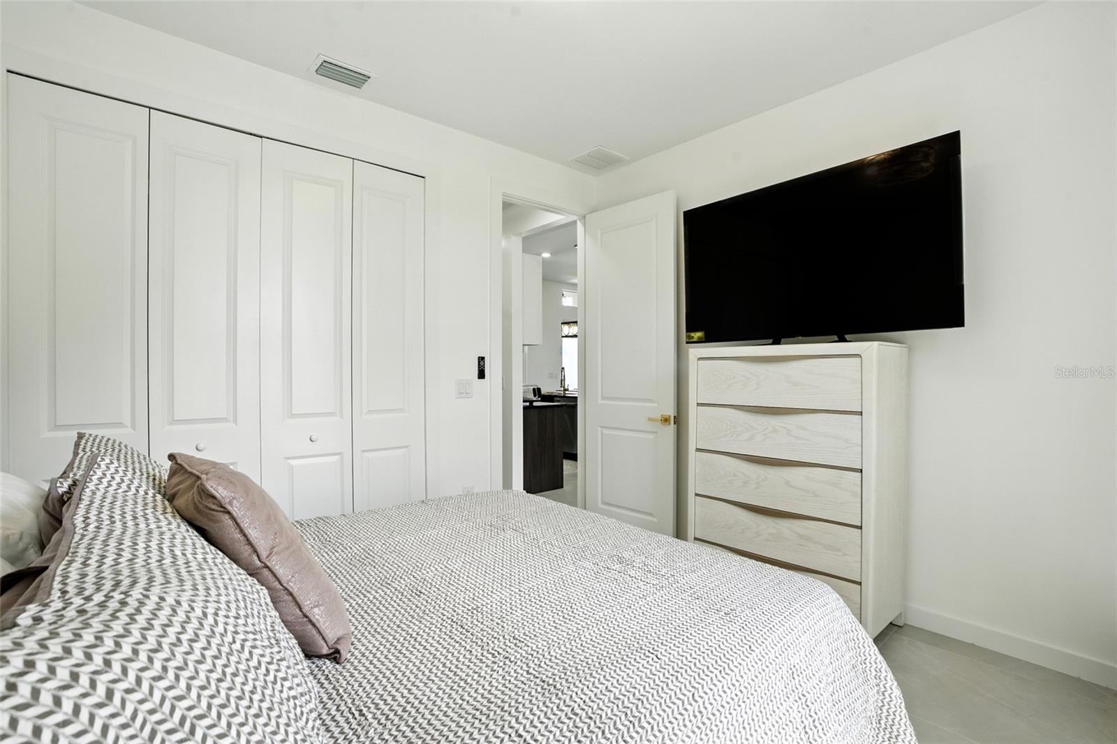 ROTONDA SANDS - Residential
