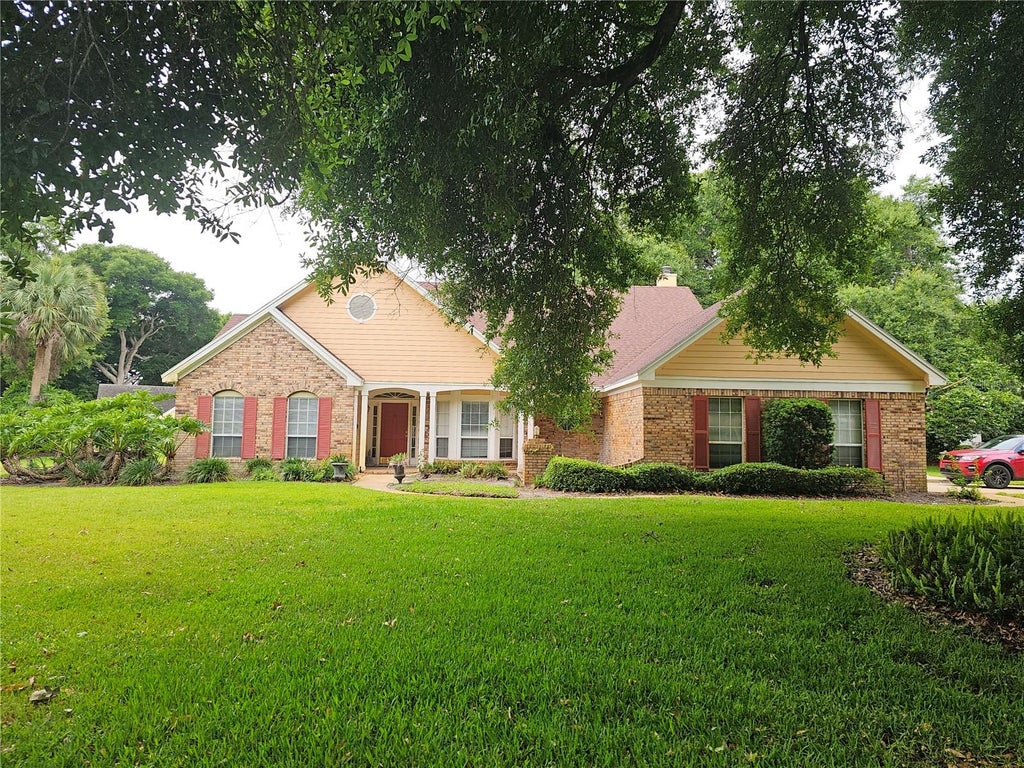 Photo of 2630 Stanton Hall Court, Windermere, FL 34786 (MLS # O6420386)