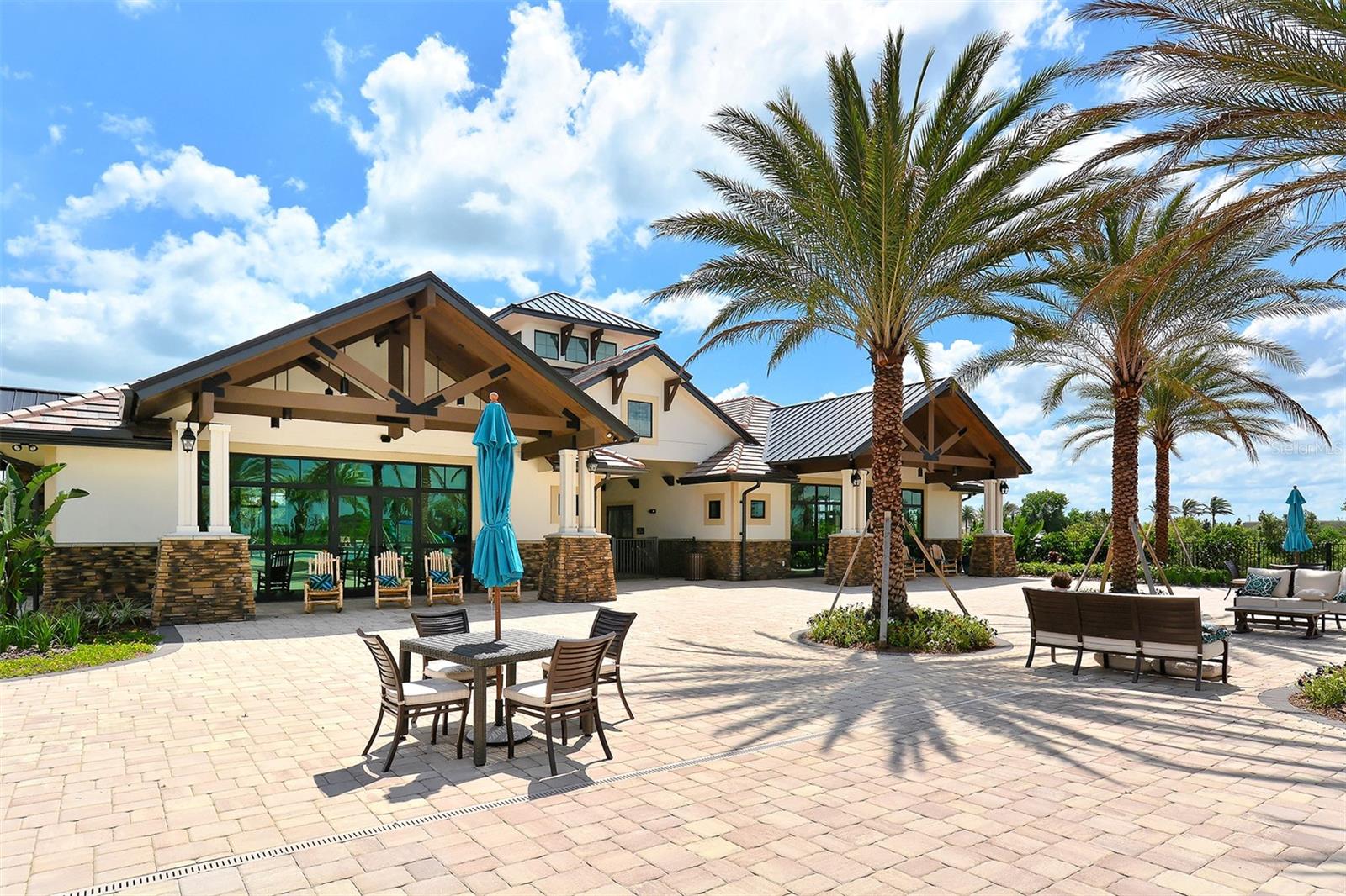 COUNTRY CLUB EAST AT LAKEWD RNCH QQ2 - Residential