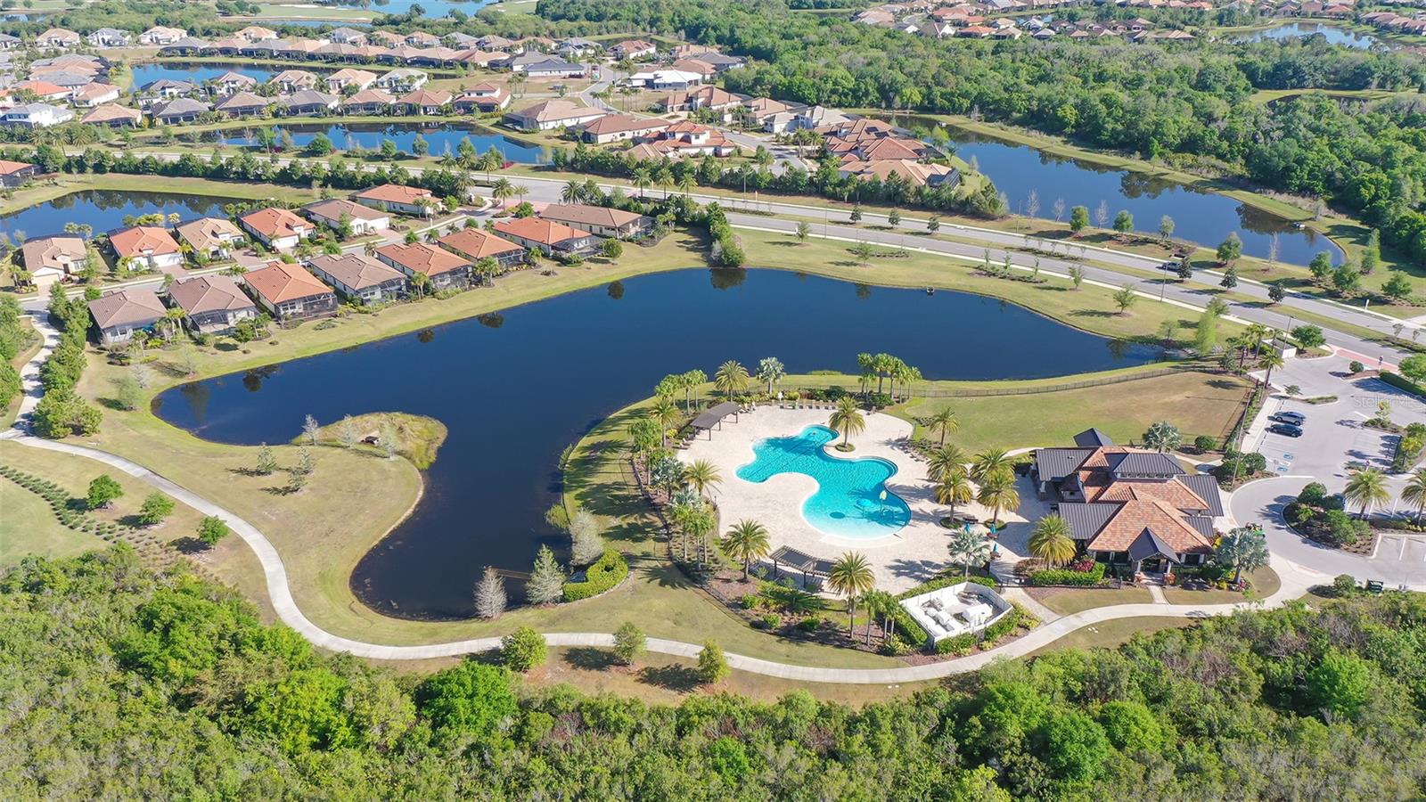 COUNTRY CLUB EAST AT LAKEWD RNCH QQ2 - Residential