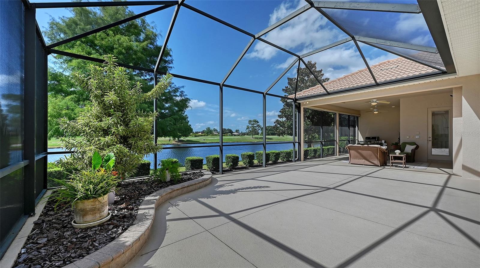 COUNTRY CLUB EAST AT LAKEWD RNCH QQ2 - Residential