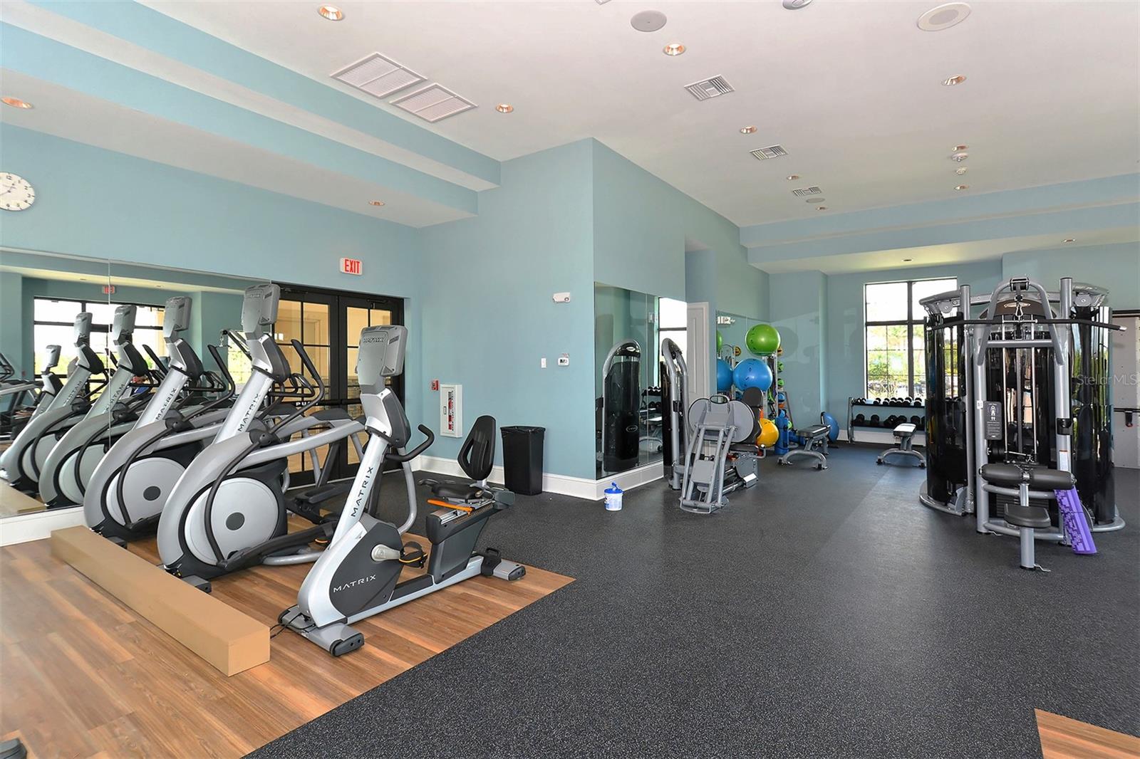 COUNTRY CLUB EAST AT LAKEWD RNCH QQ2 - Residential