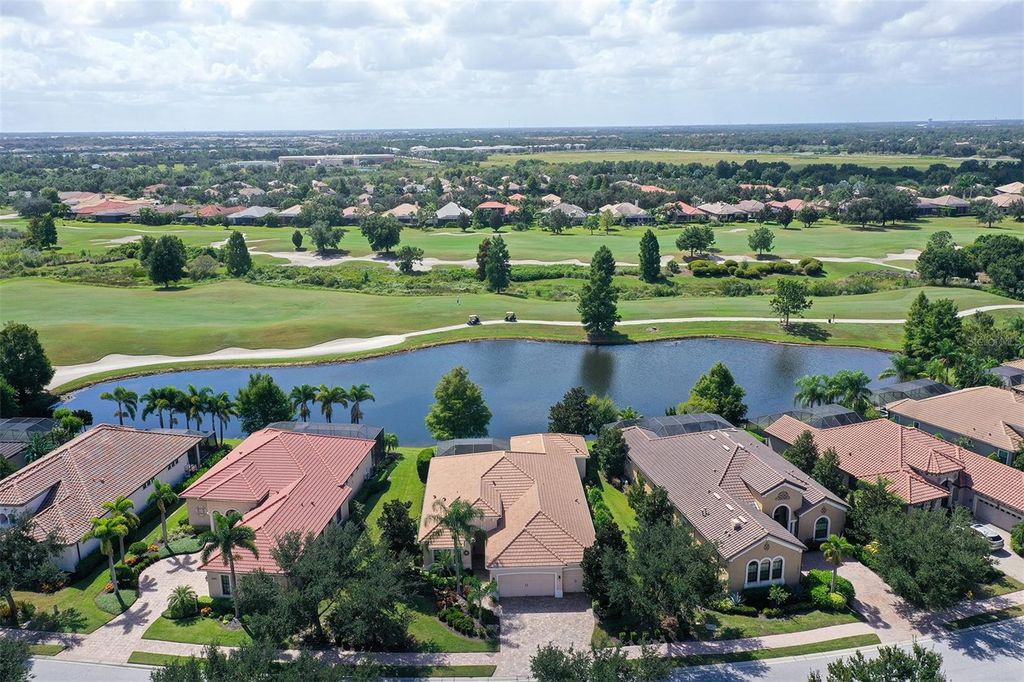 Photo of 14718 Secret Harbor Place, Lakewood Ranch, FL 34202 (MLS # A4665088)