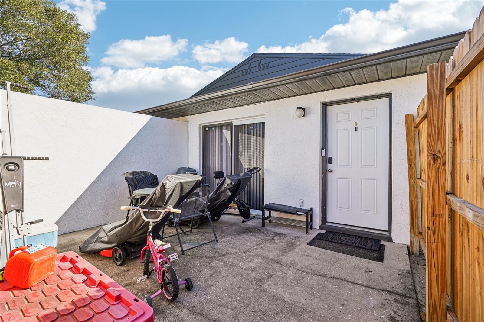 WHISPERING SANDS UN 02 - Residential Income