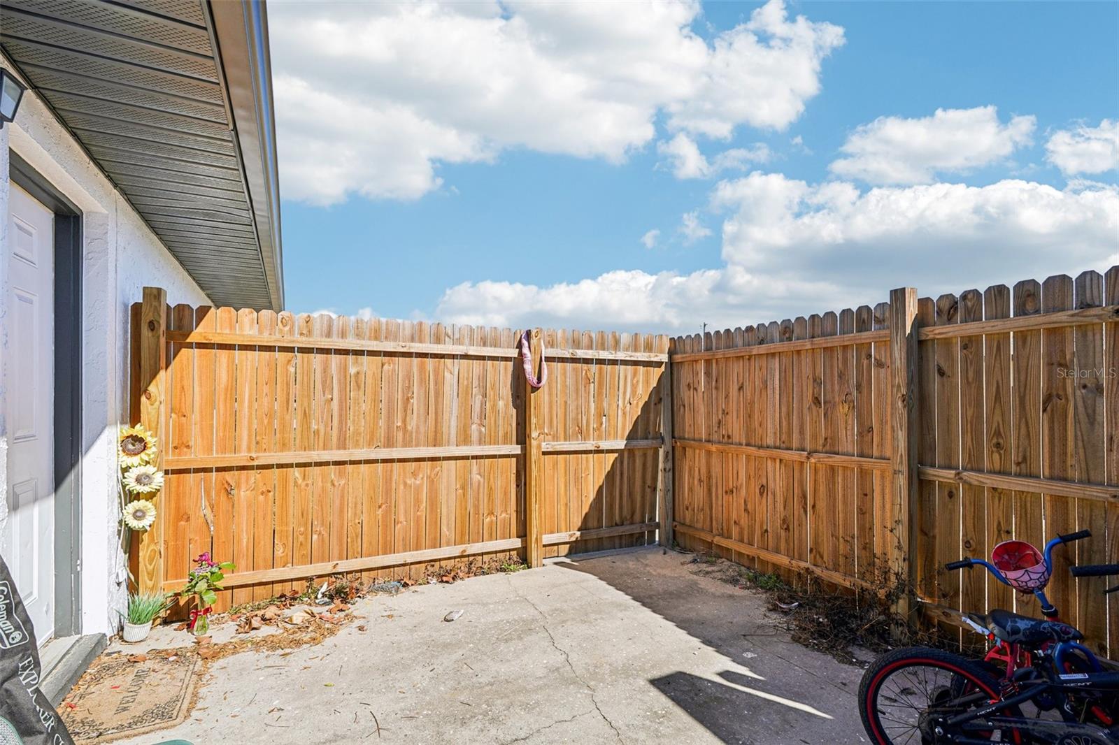 WHISPERING SANDS UN 02 - Residential Income