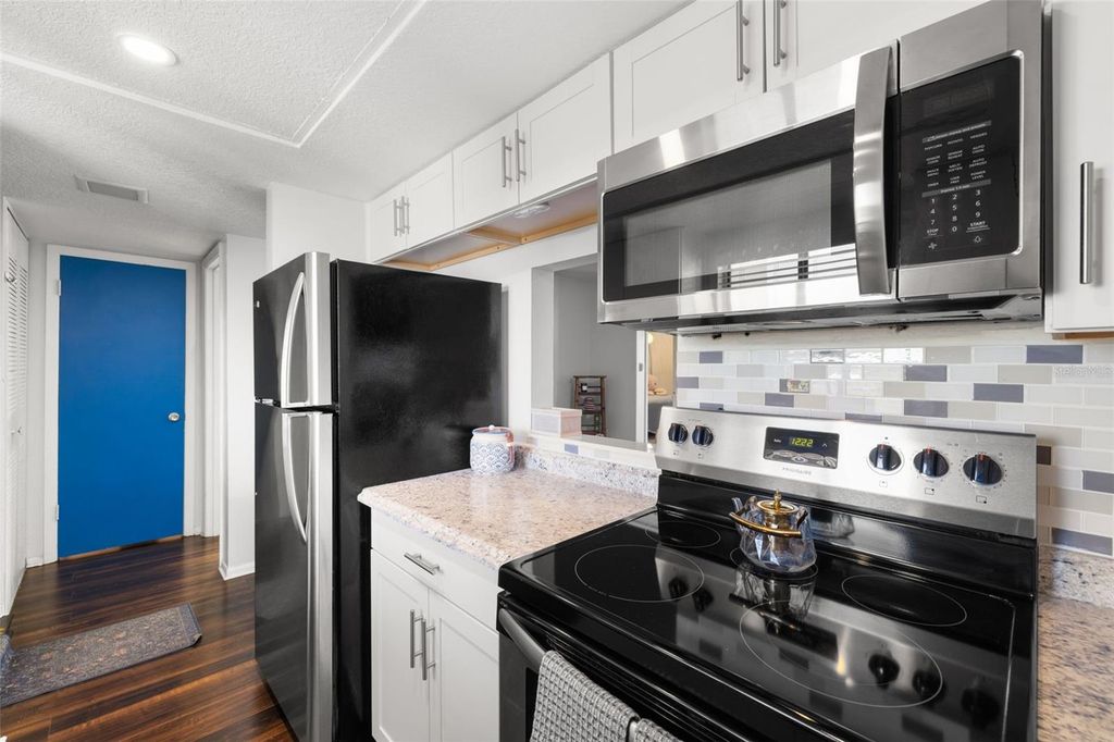 Photo of 402 Tarpon Point, Tarpon Springs, FL 34689 (MLS # TB8470605)