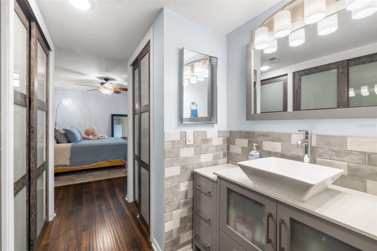 TARPON POINT CONDO - Residential